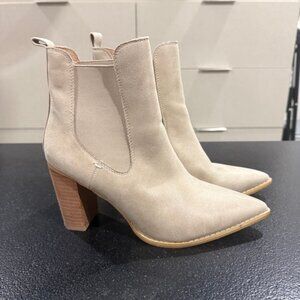 Neautral Western Boots